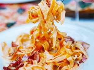 TAGLIATELLE DI FARINA DI CASTAGNE E MIELE 1 TAGLIATELLE DI FARINA DI CASTAGNE E MIELE