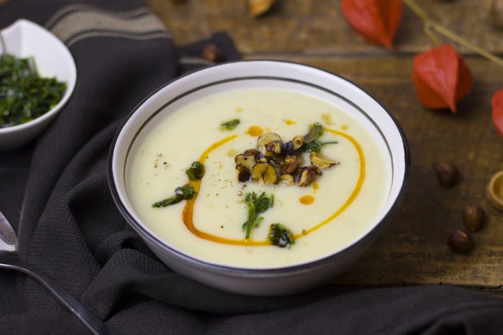 ZUPPA DI CREMA DI ZUCCA AL MIELE CON FUNGHI PORCINI