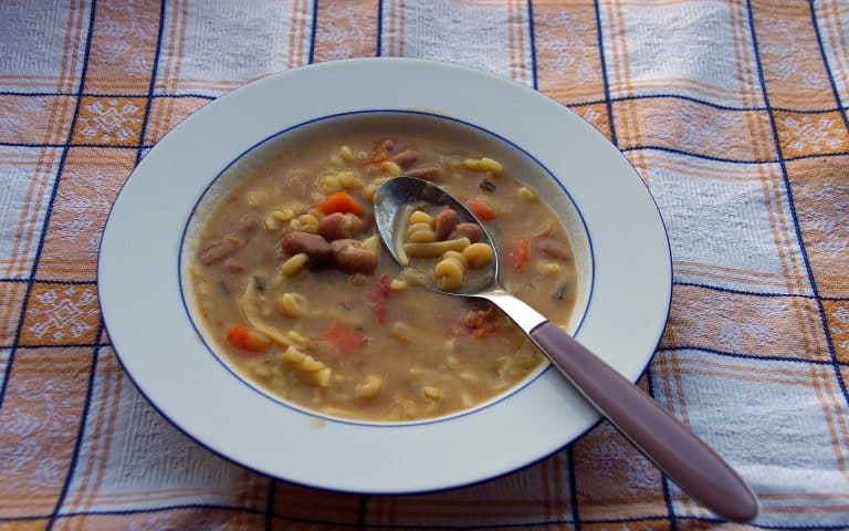 PASTA E FAGIOLI CON GOCCE DI MIELE 155 PASTA E FAGIOLI CON GOCCE DI MIELE