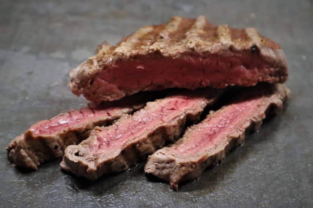 TAGLIATA DI MANZO AL ROSMARINO, GLASSATA DI MIELE